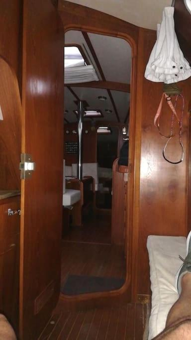 Boat-Apartamento Flotante Cadiz.. La Juanita Arroyo Exteriör bild