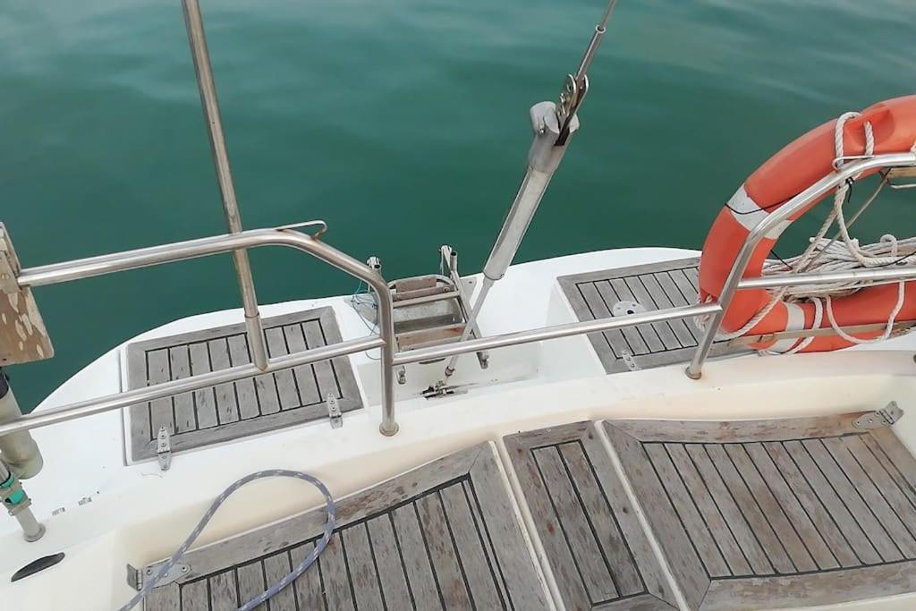 Boat-Apartamento Flotante Cadiz.. La Juanita Arroyo Exteriör bild